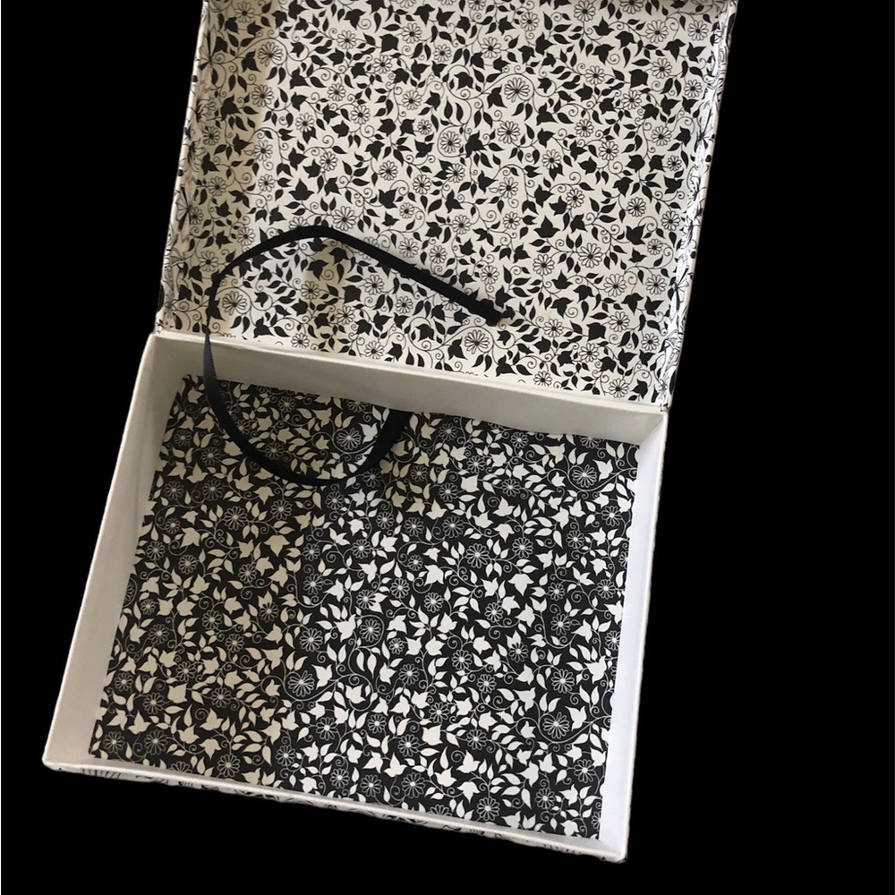 Johanna Basford Secret Garden Blank Notecards & Box - NWOT - Picture 3 of 6